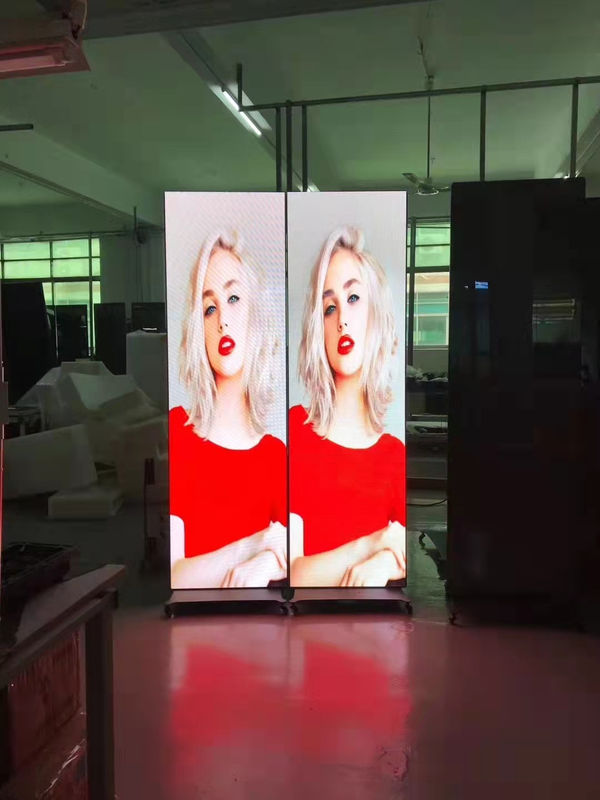 PH2.5 640*1920 屋外用LEDポスター ビデオディスプレイ 鏡画面 3840hz